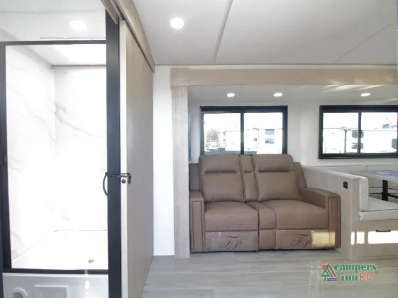 2026 Grand Design Imagine 2600RB - Photo 4