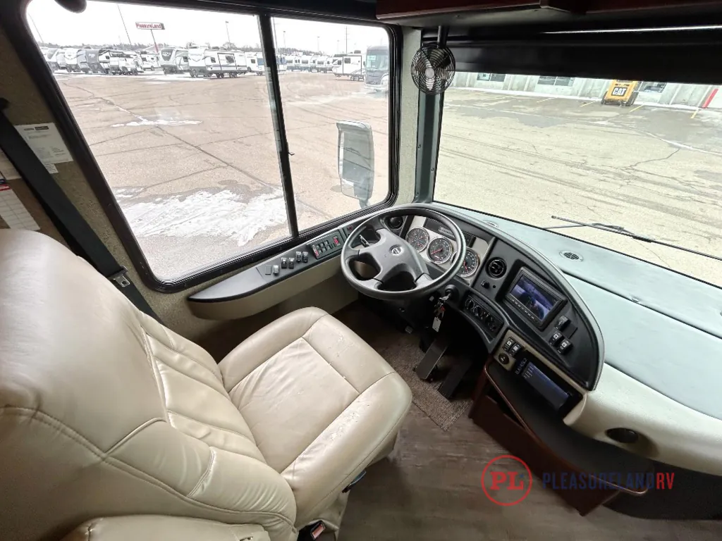 2018 Fleetwood Pace Arrow LXE 38N, Photos photo 7