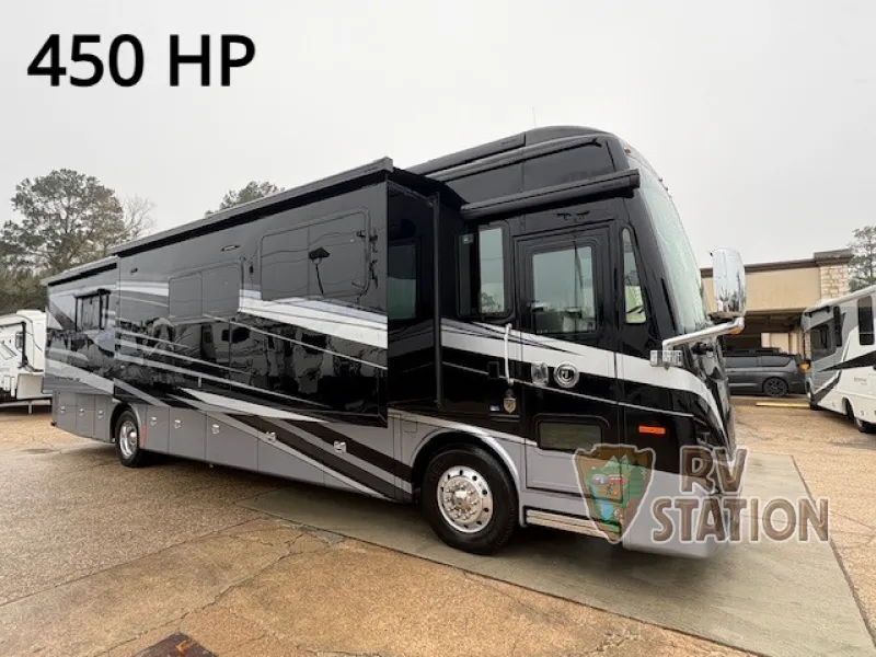 2023 Tiffin Phaeton 40 IH - Photo 2