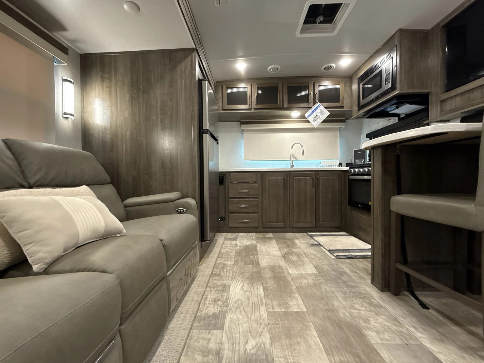 2022 Forest River Rockwood Signature Ultra Lite 8263MBR — living area main