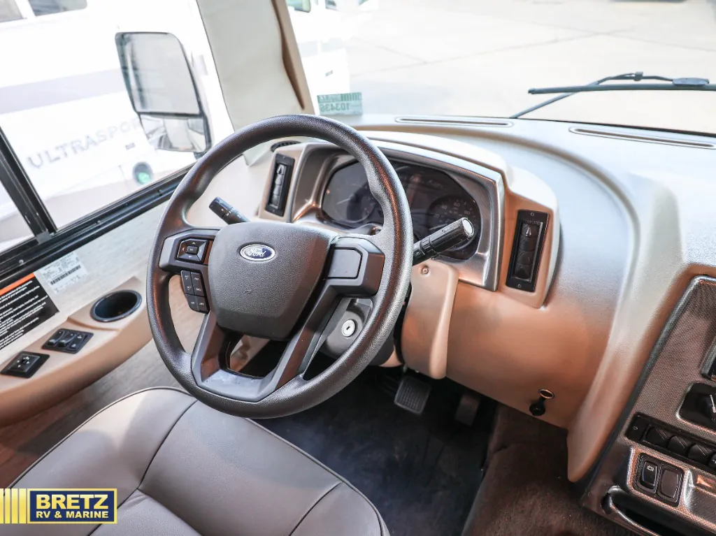 2021 Winnebago Sunstar 32M, Photos photo 18
