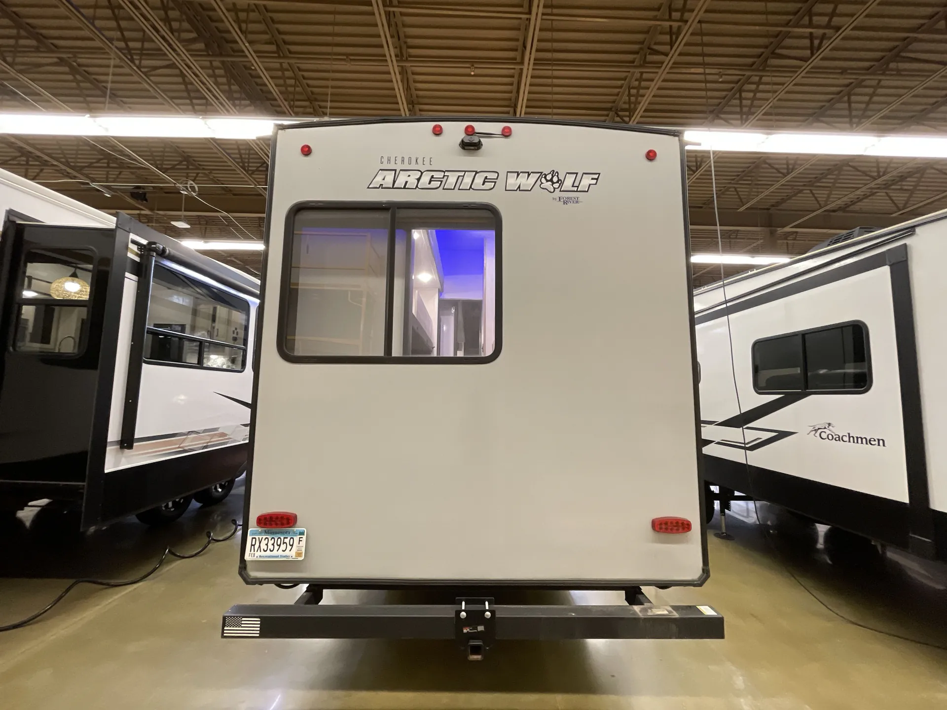 2022 Forest River Cherokee Arctic Wolf 321BH — backside