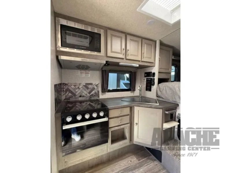 2026 Northwood Arctic Fox Camper 1150 - Photo 4