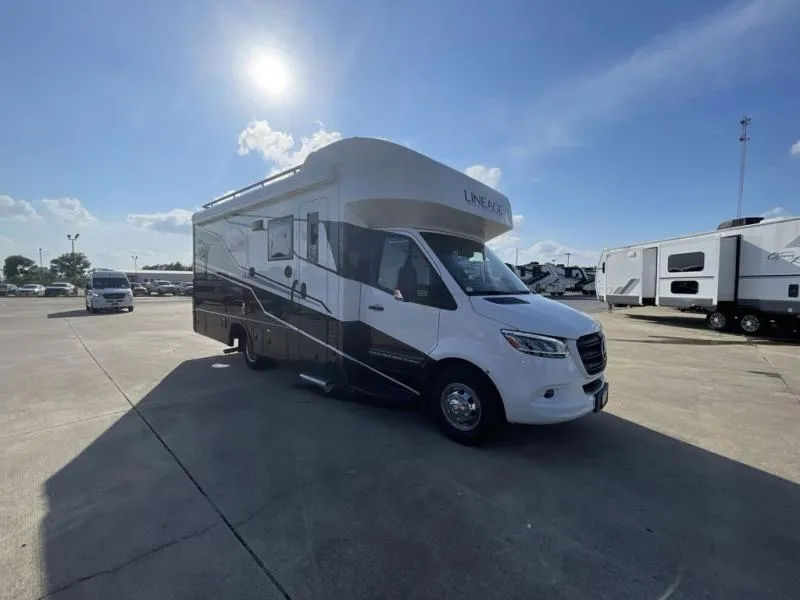 2026 Grand Design Lineage Series M 25FW - Photo 3