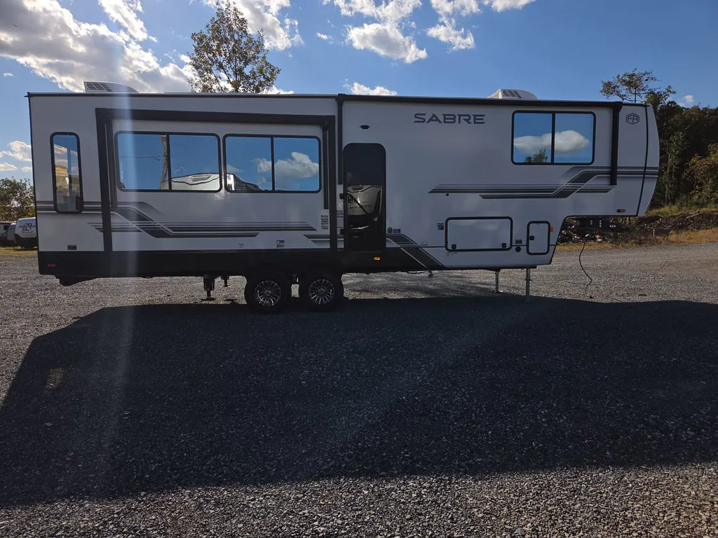 2027 Forest River Sabre 32RL, Photos photo 9