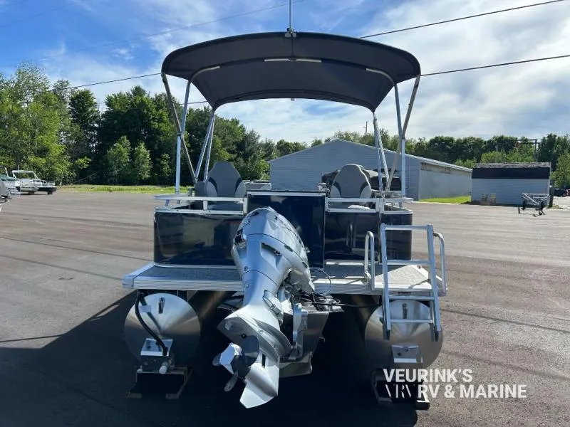 2025 Avalon Venture - 17 FT Rear Fish - Photo 4