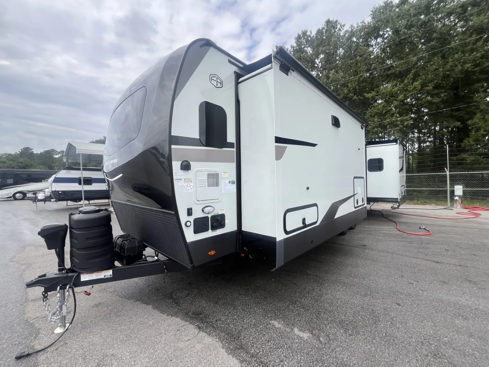 2026 Forest River Rockwood Signature 8339FK - Photo 4