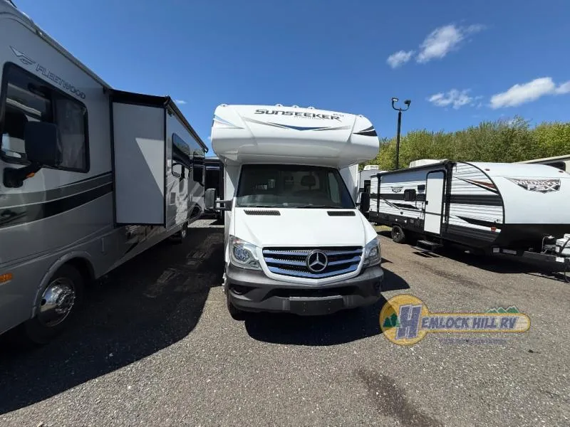 2019 Forest River Sunseeker MBS 2400R - Main photo
