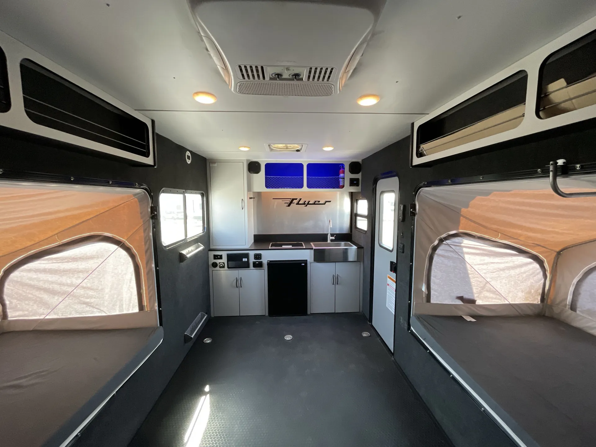 2022 inTech Flyer Discover — living area main