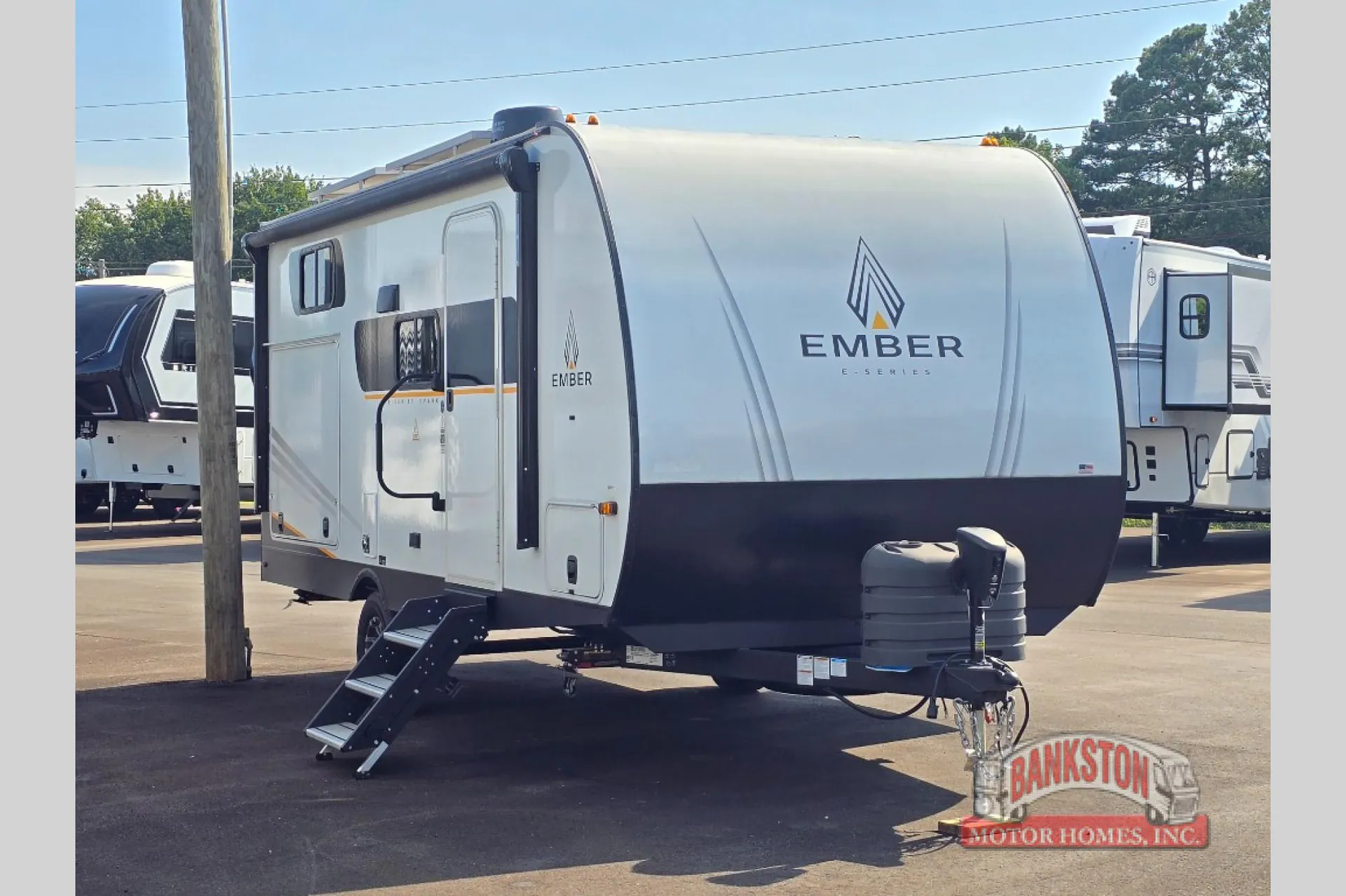 2026 Ember RV E-Series 19ETS - Photo 2