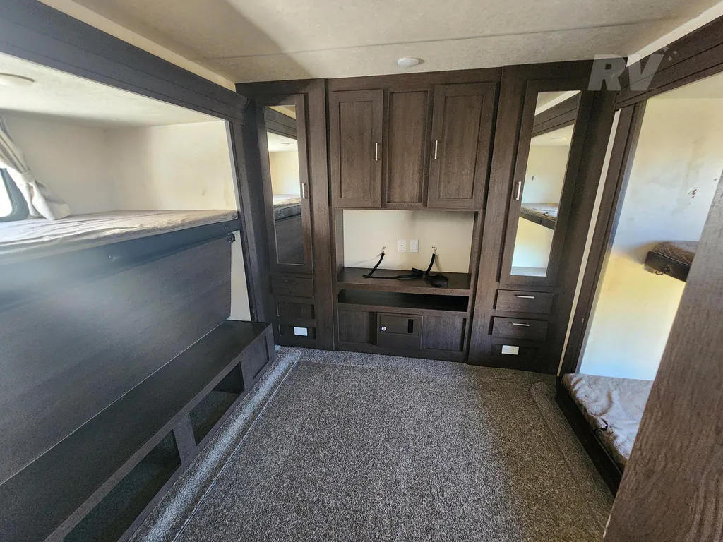 2019 Forest River Wildwood 31KQBTS, Photos photo 28
