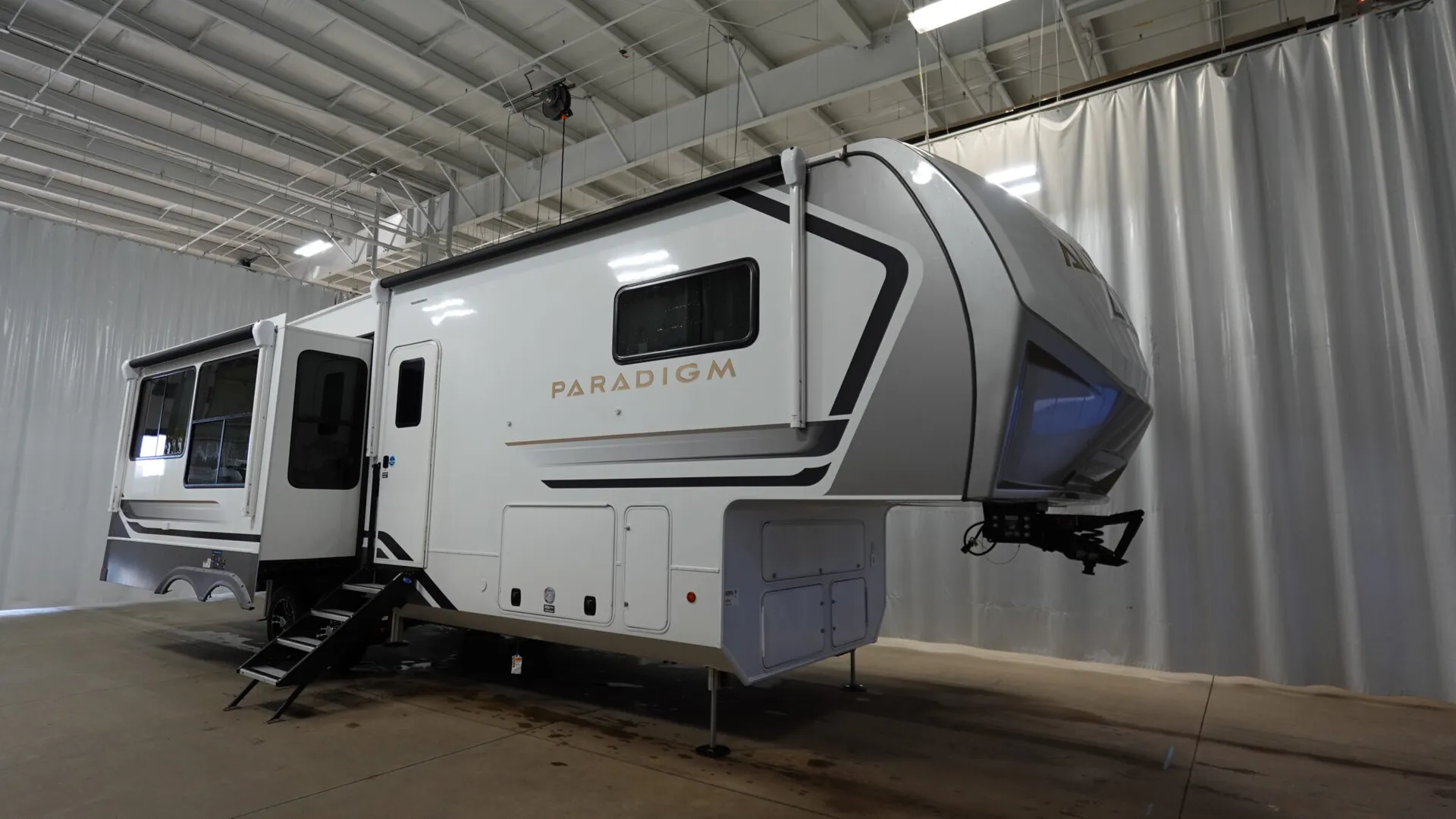 2026 Alliance RV Paradigm 310RL - Photo 2