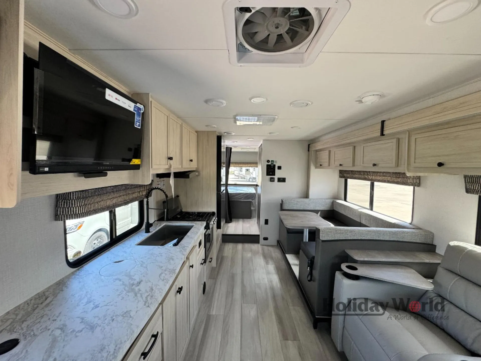2027 Forest River Sunseeker 3010DS - Photo 4
