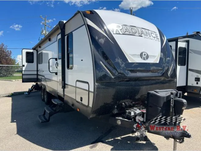 2020 Cruiser RV Radiance 25RK - Photo 4