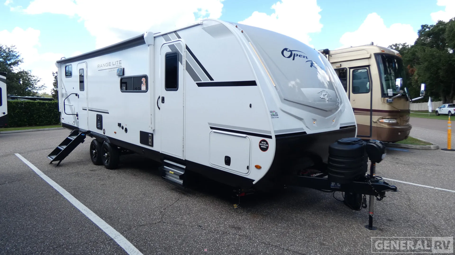 2026 Highland Ridge RV Range Lite 270DBL - Photo 2