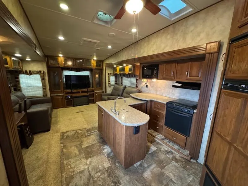 2015 CrossRoads Cruiser CF326RE - Photo 3