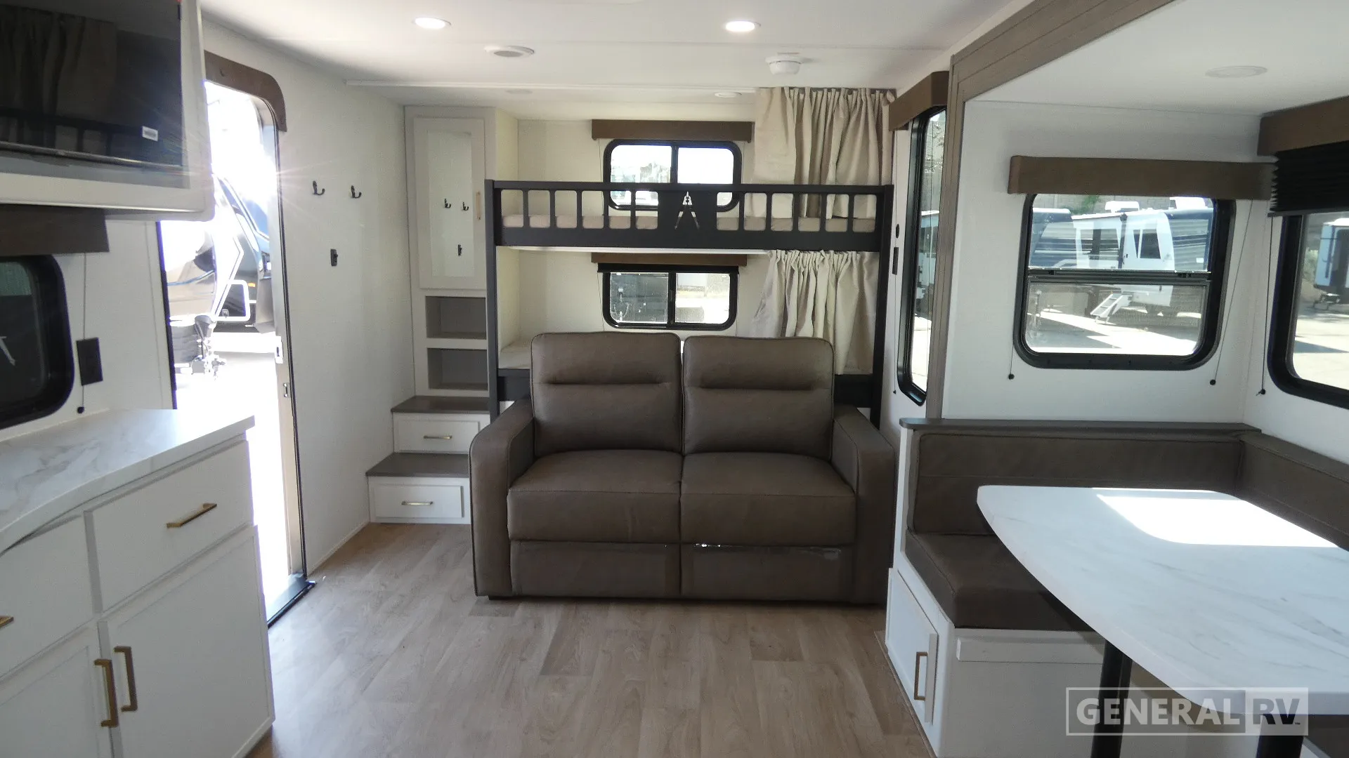 2027 Grand Design Transcend 265BHT - Photo 3