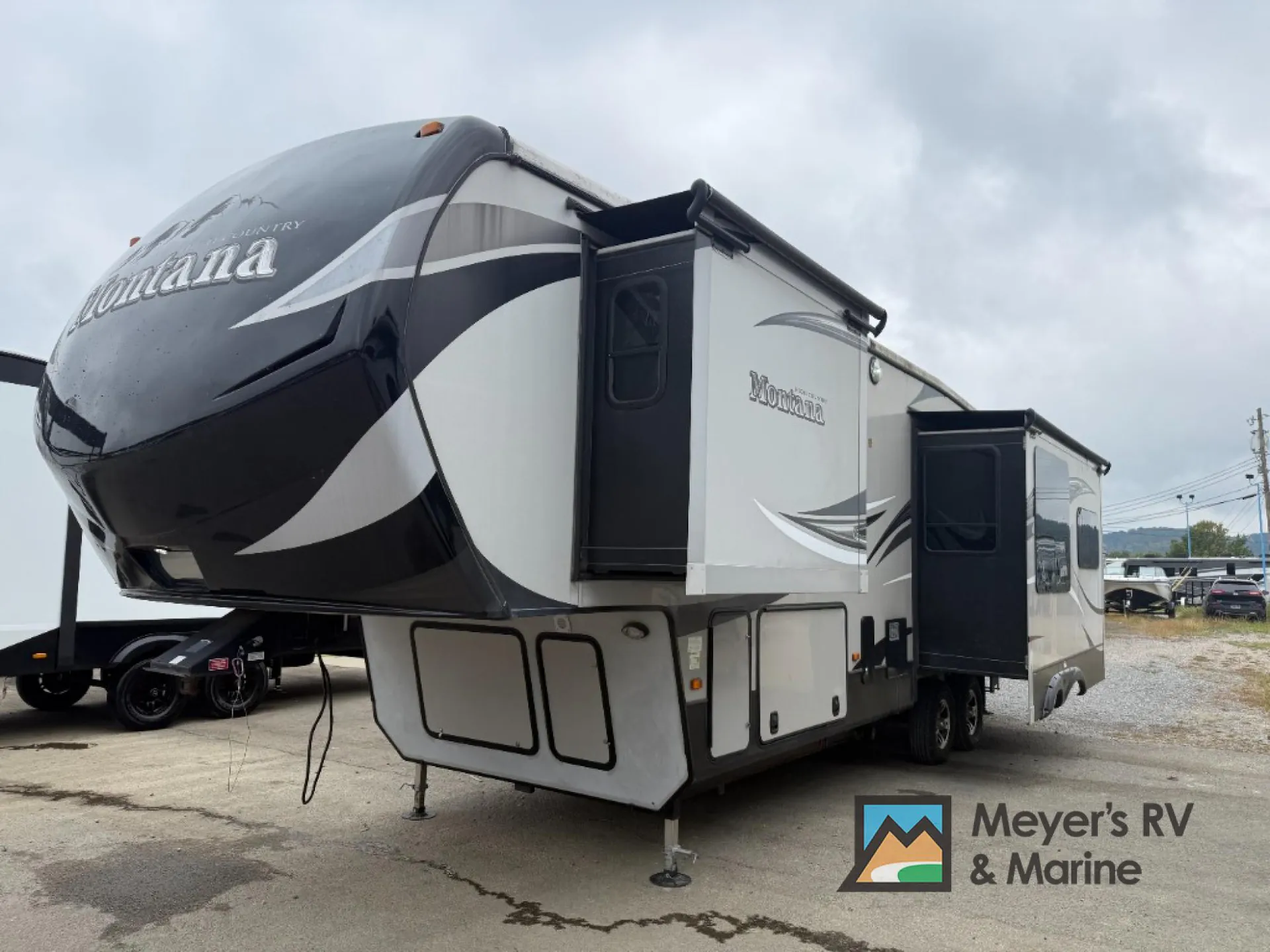 2015 Keystone Montana High Country 305RL - Photo 3