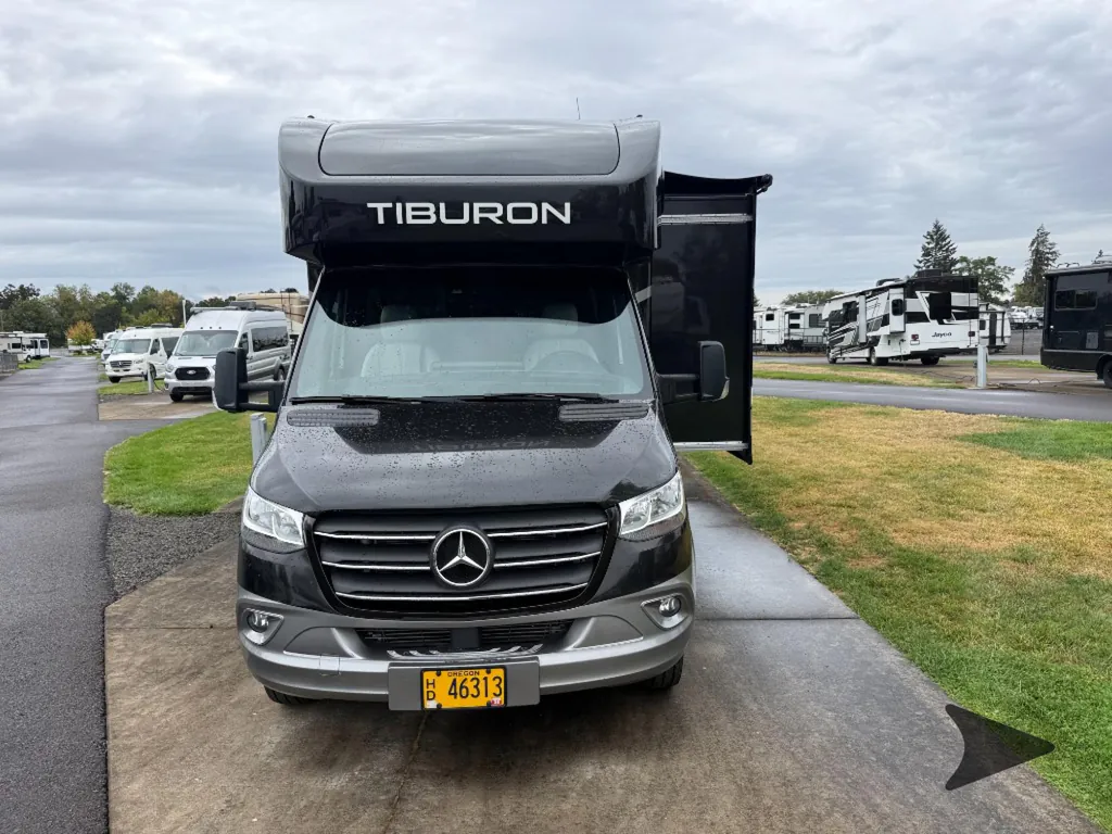 2022 Thor Motor Coach Tiburon 24FB, Photos photo 3
