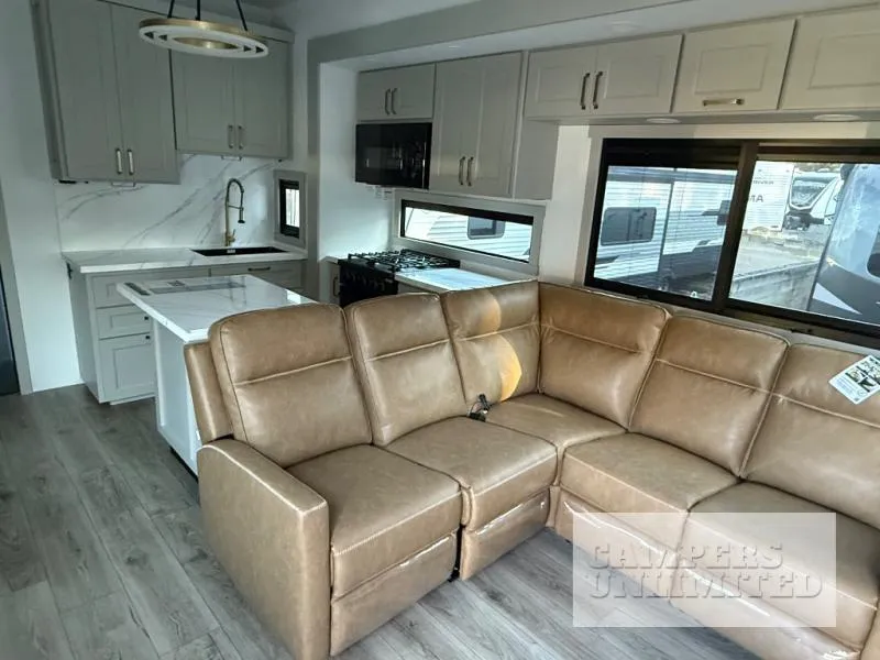 2026 Brinkley Model G 3970 - Photo 4