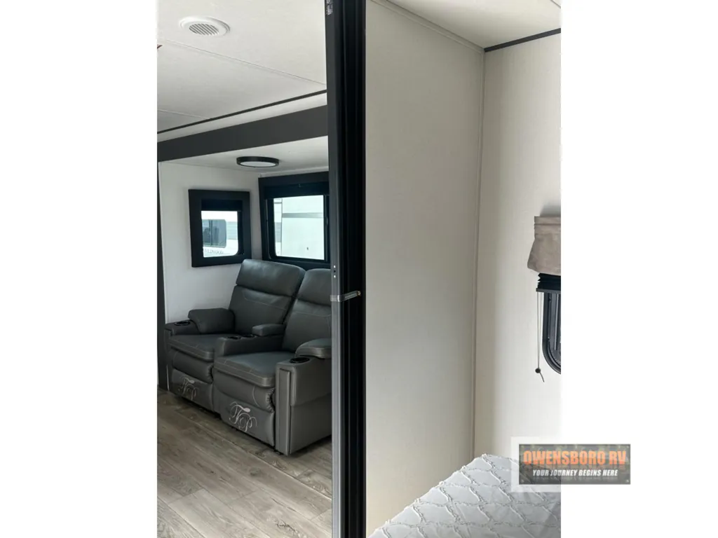 2026 Shasta RVs i-5 Edition 526RBS, Photos photo 26