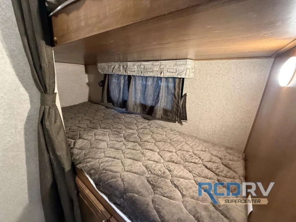 2018 Forest River Flagstaff Micro Lite 23LB, Photos photo 15