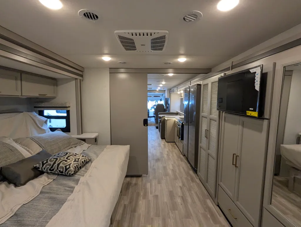 2026 Thor Motor Coach Windsport 36H, Photos photo 31