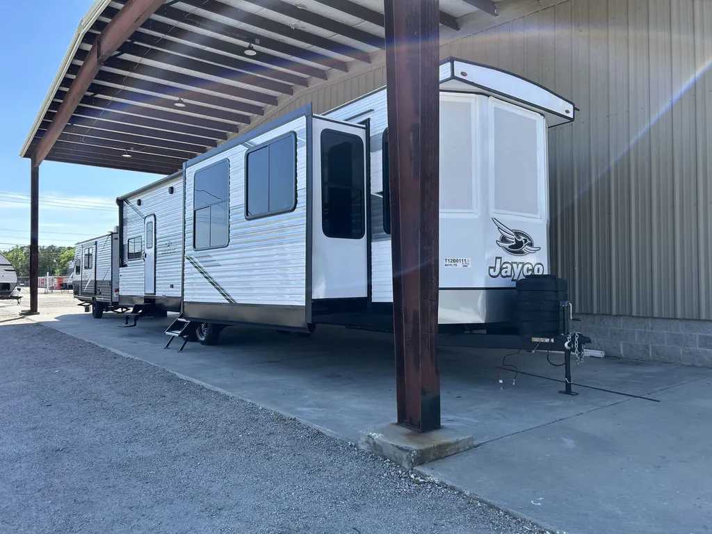 2026 Jayco Jay Flight Bungalow 401FLTS DS, Photos photo 2