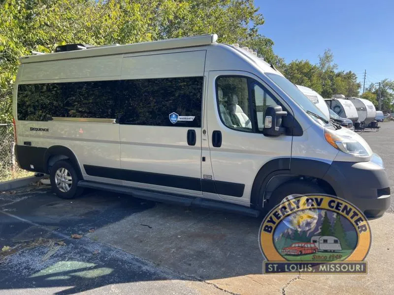 2024 Thor Motor Coach Sequence 20J - Photo 2