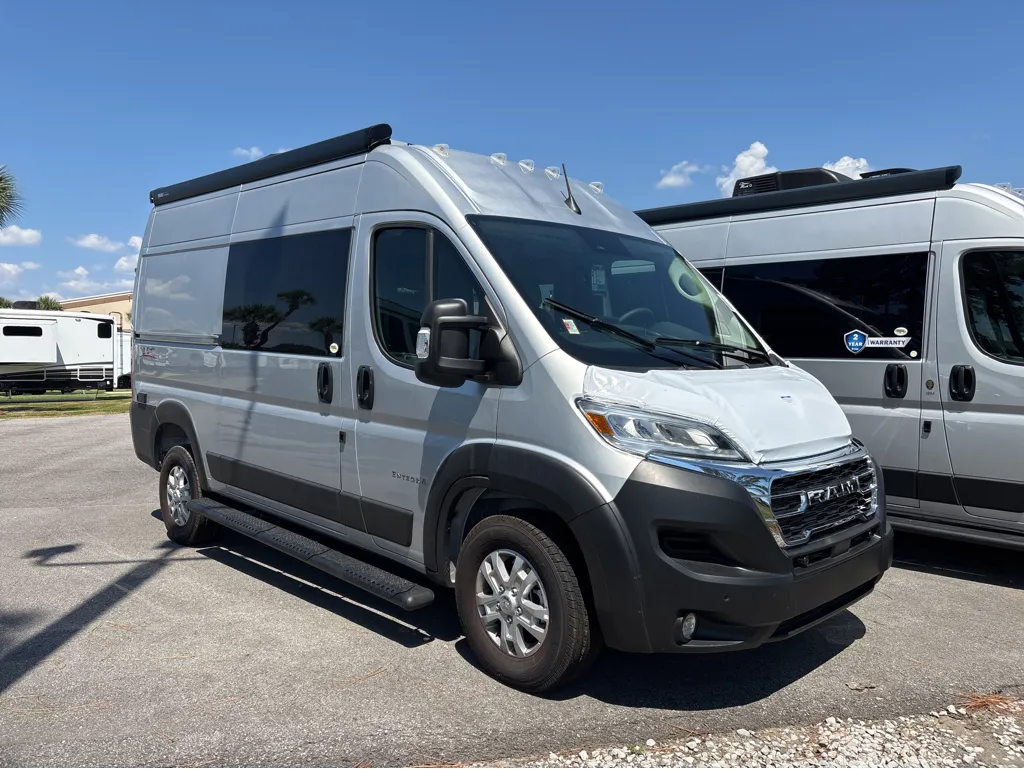 2026 Entegra Coach Arc 18C - Photo 2