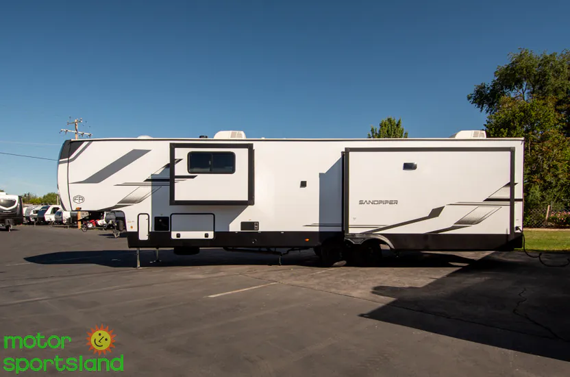 2026 Forest River Sandpiper 3900HBLR — Photo 7
