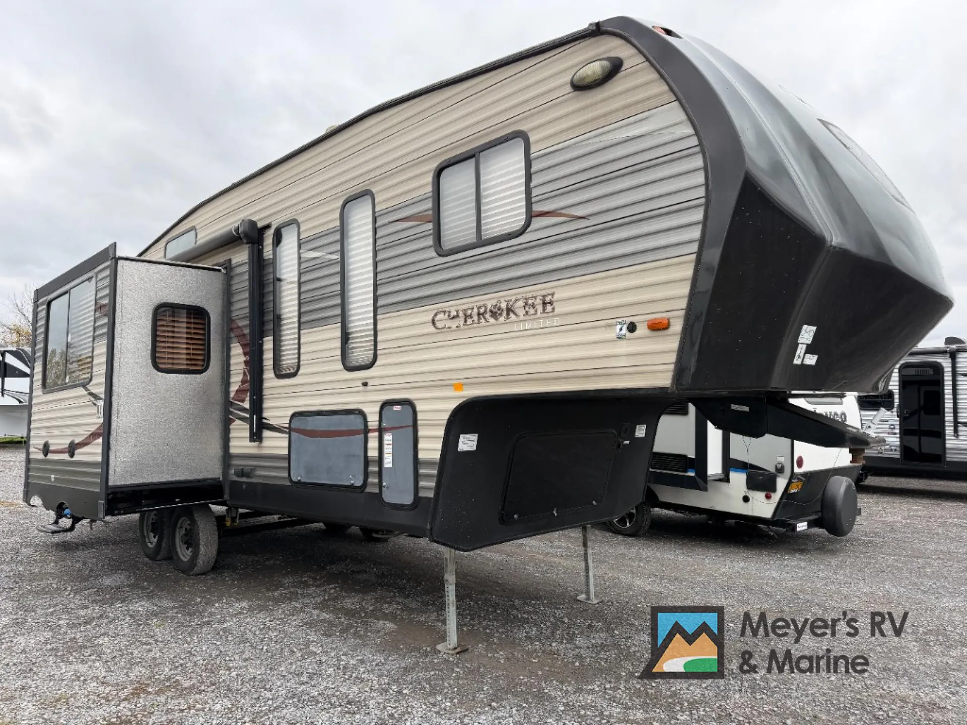 2016 Forest River Cherokee 255P - Photo 2