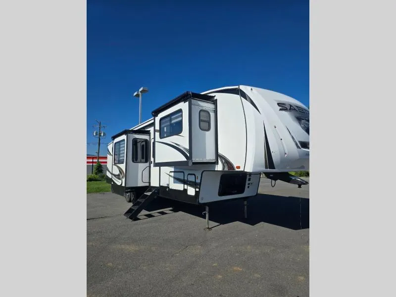 2022 Forest River Sabre 37FLH - Photo 2