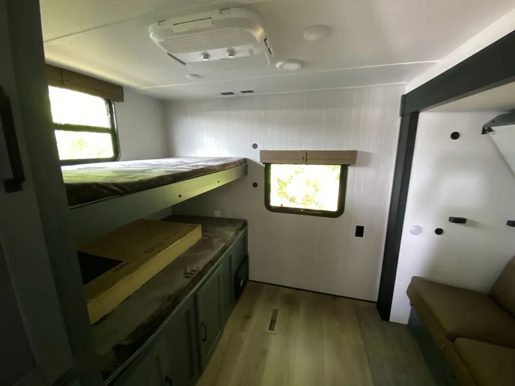 2026 Forest River Puma 32BHFS, Photos photo 15