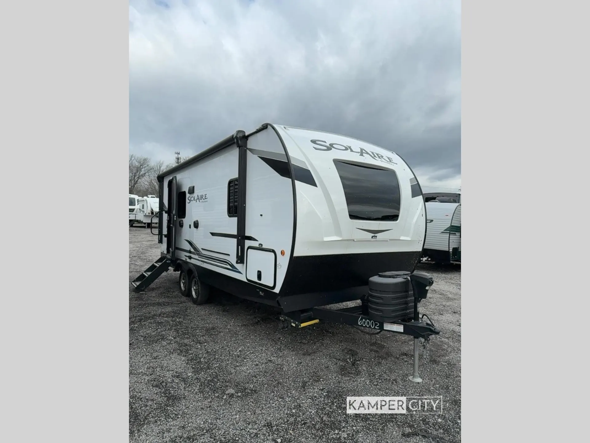 2024 Palomino Solaire 208SS - Photo 2