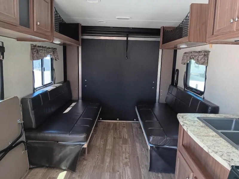 2017 Heartland Pioneer Used    RG 26 - Photo 4