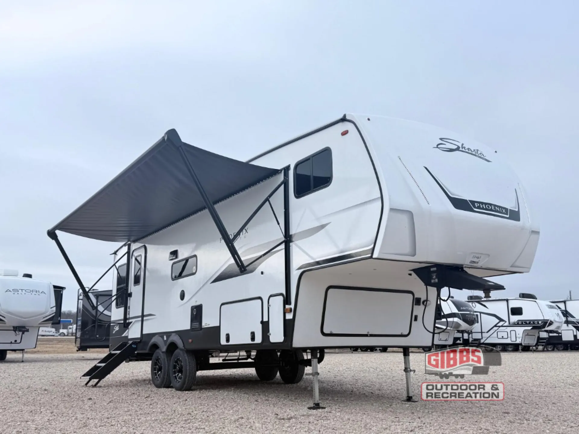 2026 Shasta Phoenix Lite 254RLS - Photo 2
