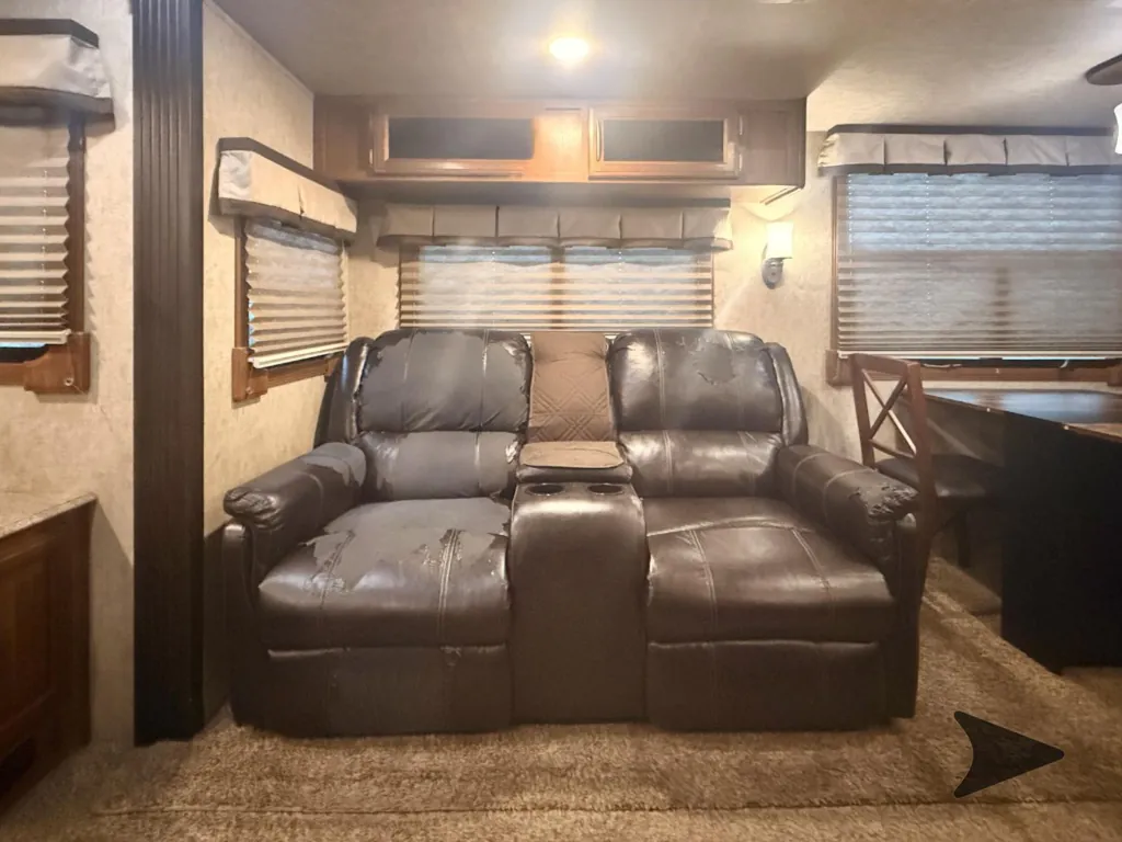 2017 Prime Time Crusader 295RST, Photos photo 6