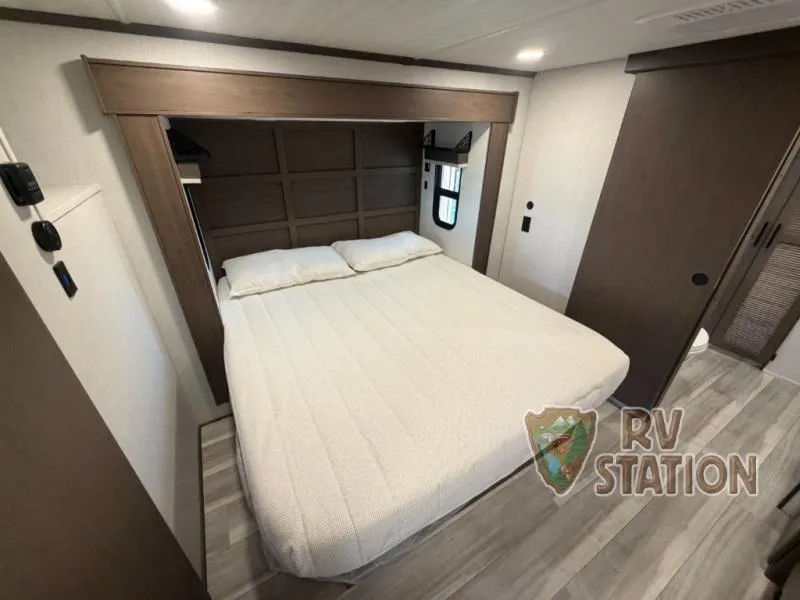 2026 Keystone Cougar 355FBS - Photo 4