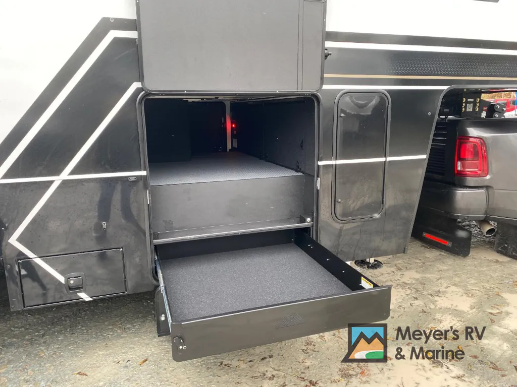 2026 Brinkley Model G 4100, Photos photo 33