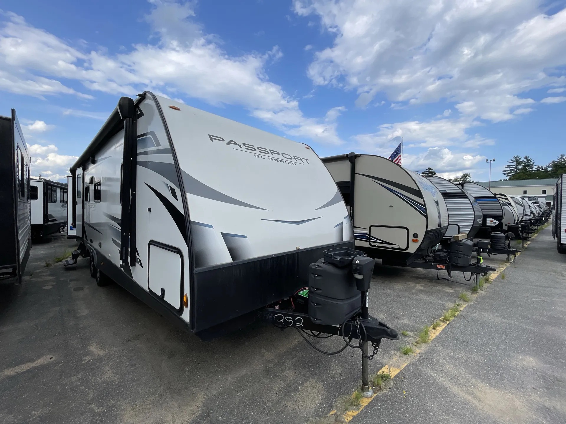 2022 Keystone Passport SL Series 252RD - Photo 2