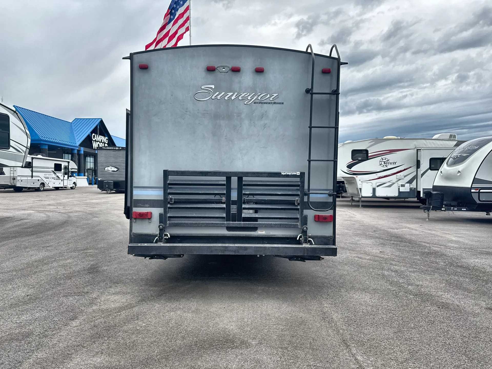 2018 Forest River Surveyor 247BHDS — backside