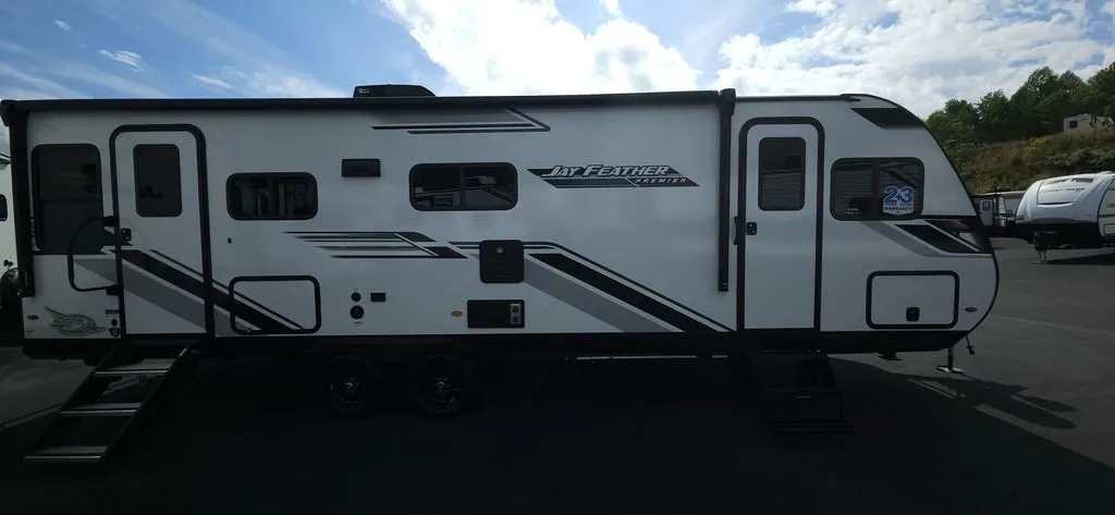 2026 Jayco Jay Feather 26RL - Photo 2