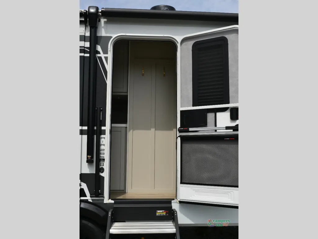 2025 Brinkley Model Z AIR 285, Photos photo 15