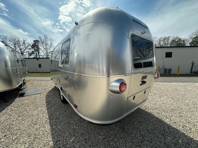 2026 Airstream World Traveler 22RB - Photo 4