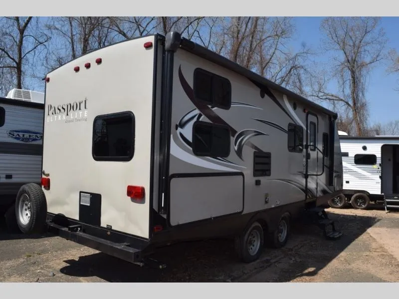 2016 Keystone Passport 2400BH - Photo 4