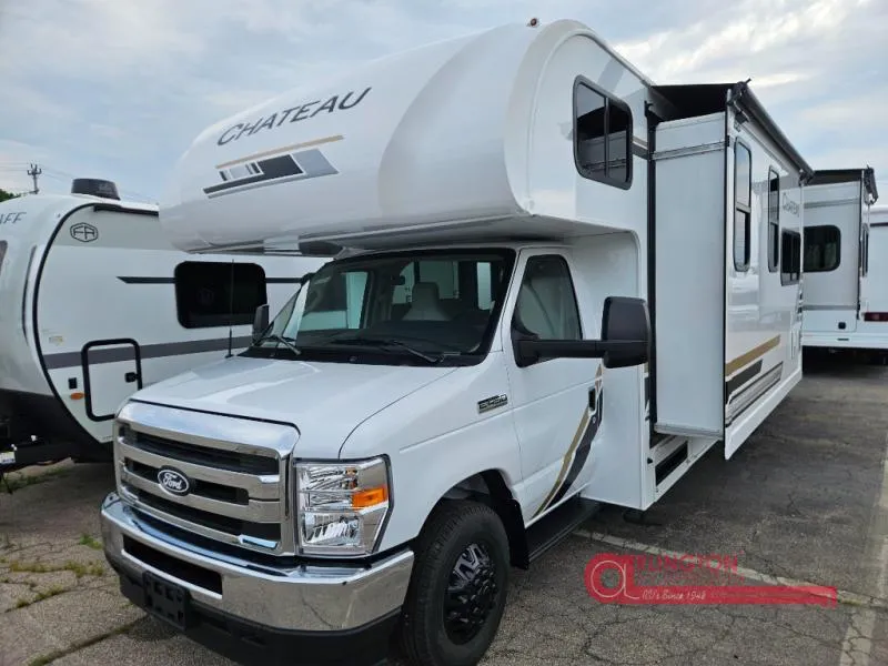 2027 Thor Motor Coach Chateau 29K - Photo 2
