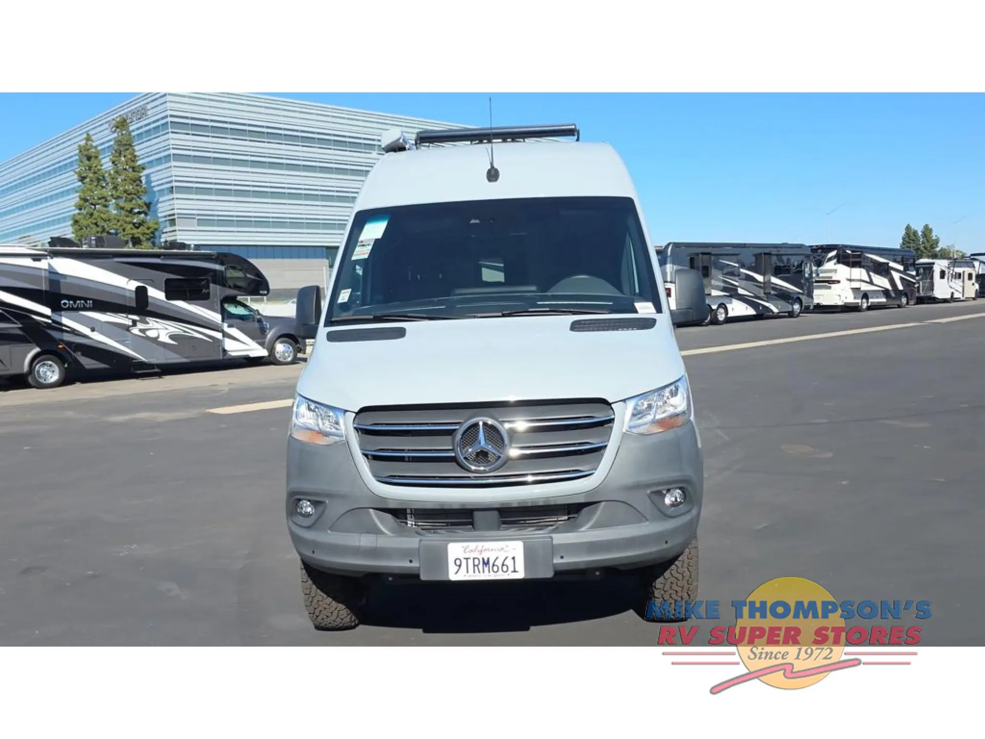 2025 Thor Motor Coach Sanctuary 19M - Photo 4