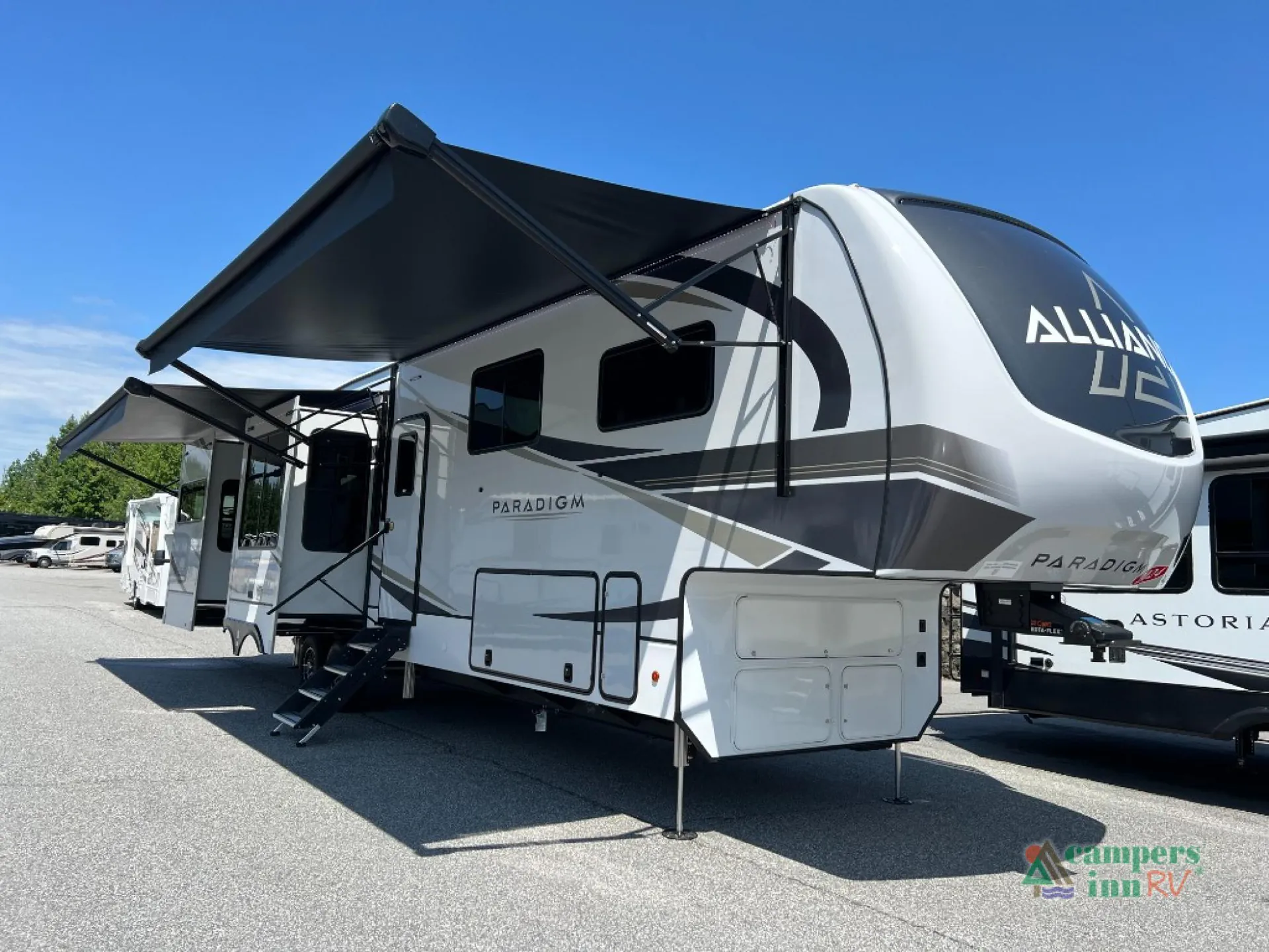 2024 Alliance RV Paradigm 375RD - Photo 3