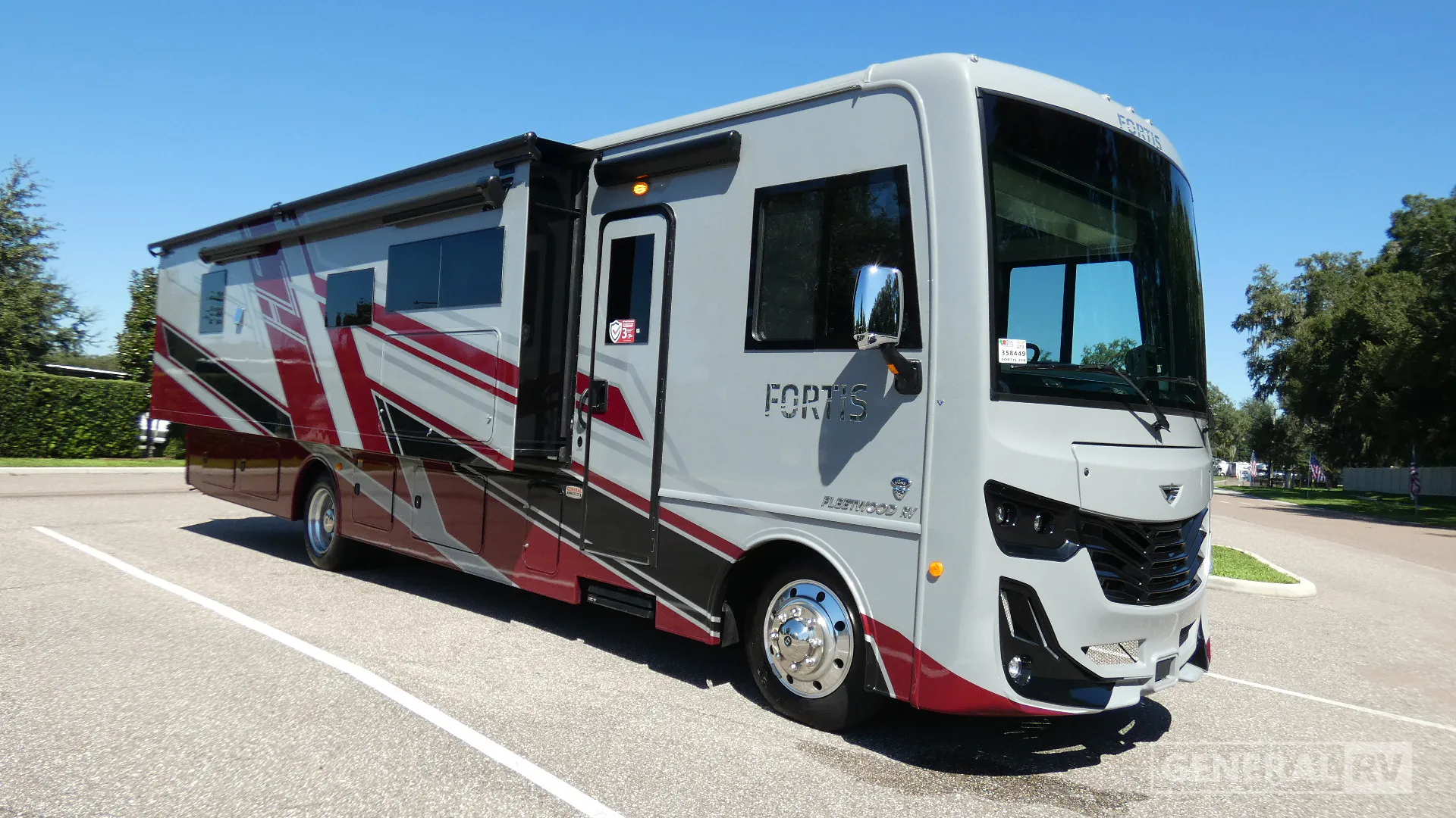 2027 Fleetwood Fortis 35R - Photo 2